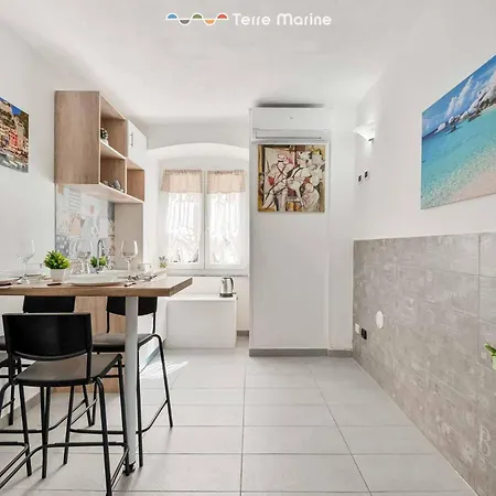 Richard's House, Terre Marine *