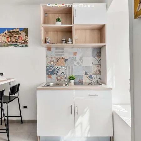 Richard's House, Terre Marine