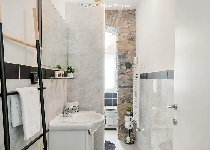 Richard's House, Terre Marine